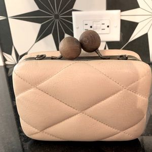 Erva Box Clutch - Cream